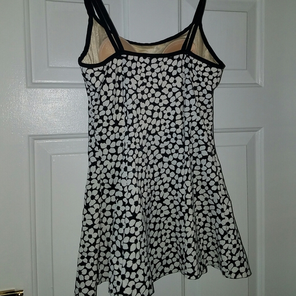 🐳 IT FIGURES SWIM ONE PIECE SIZE 6 SLENDER THIGHS - Picture 2 of 2